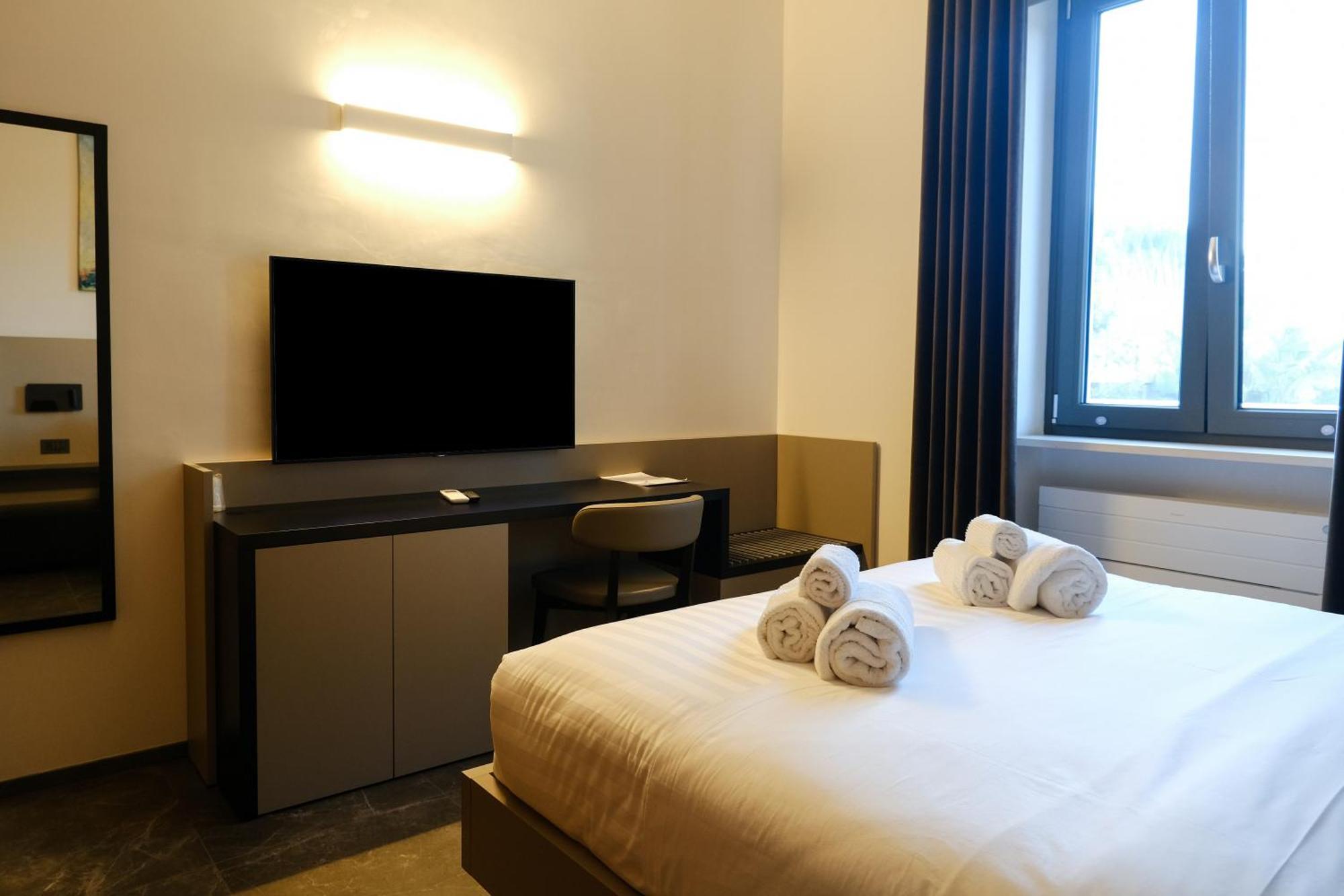 Dimora Giulia Hotell Bari Exteriör bild