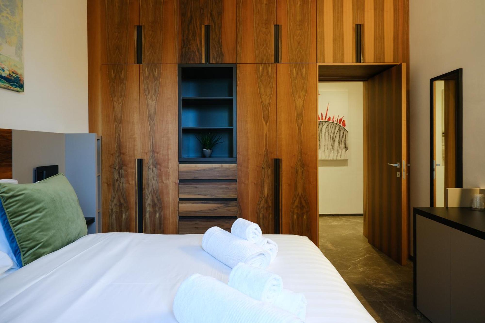 Dimora Giulia Hotell Bari Exteriör bild